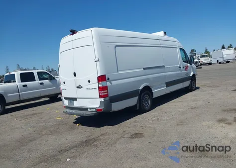 2016 Mercedes-Benz Sprinter 2500 High Roof/High Roof z USA, uszkodzony, nr VIN WD3PE8CDXGP180676